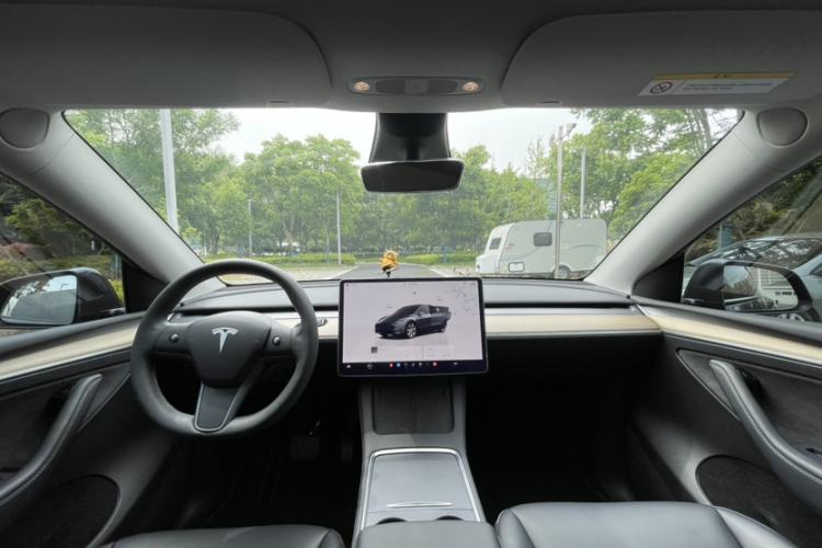 Used Tesla Model Y 2022 Revised Version Rear-Wheel Drive Interior 2
