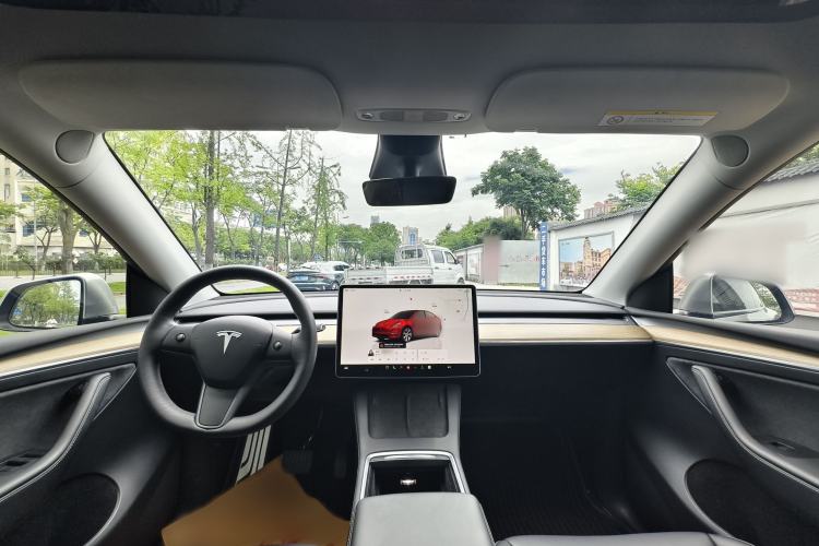 Used Tesla Model Y 2022 Revised Version Rear-Wheel Drive Interior 3