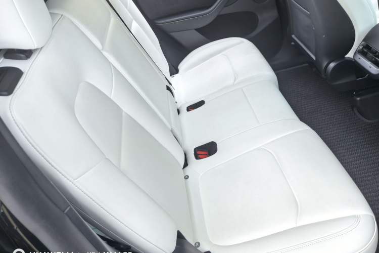 Used Tesla Model Y 2022 Revised Version Rear-Wheel Drive Interior 3