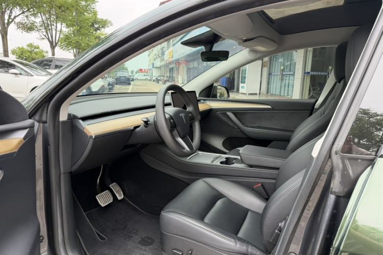 Used Tesla Model Y 2022 Revised Version Rear-Wheel Drive Interior 5