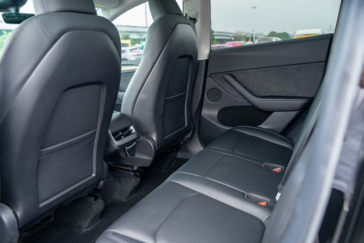 Used Tesla Model Y 2022 Rear-Wheel-Drive Version Interior 6