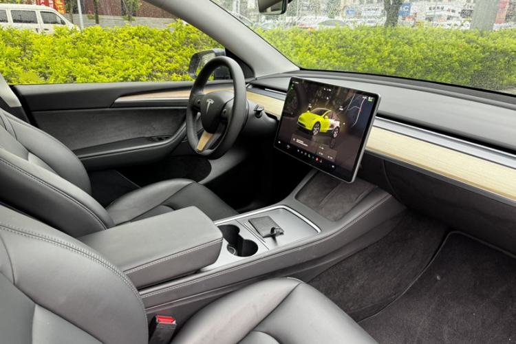 Used Tesla Model Y 2022 Revised Version Rear-Wheel Drive Interior 7