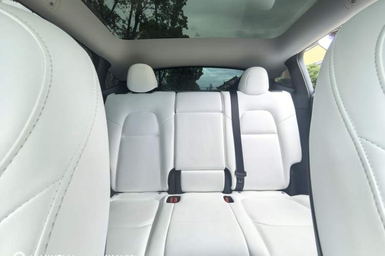 Used Tesla Model Y 2022 Revised Version Rear-Wheel Drive Interior 8