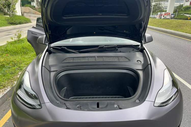 Used Tesla Model Y 2022 Rear-Wheel-Drive Version Interior 8