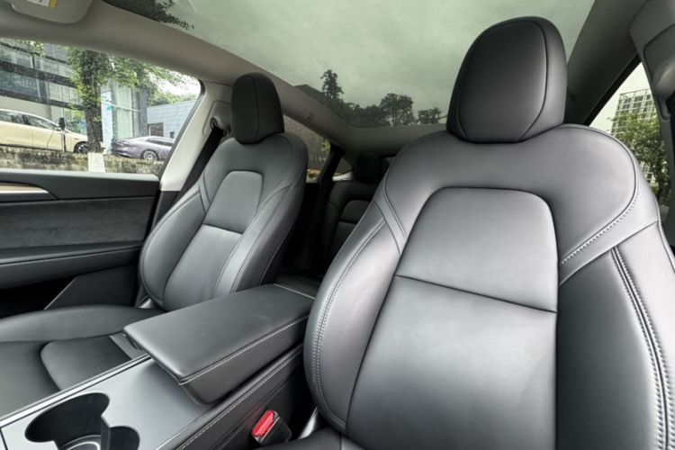 Used Tesla Model Y 2022 Revised Version Rear-Wheel Drive Interior 9