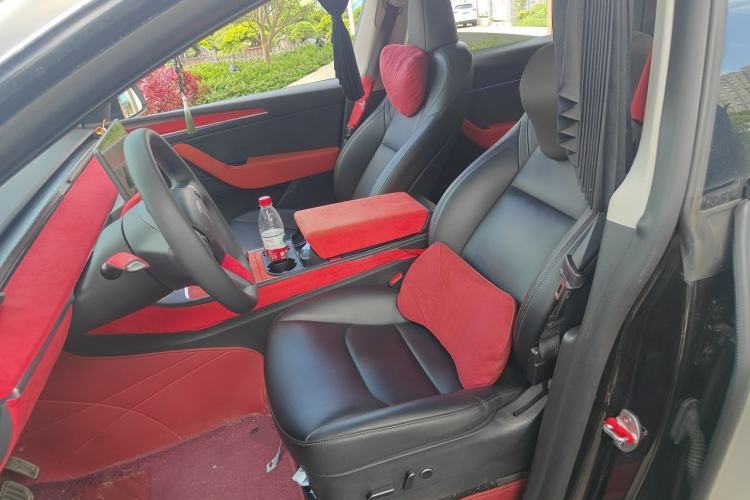 Used Tesla Model Y 2022 Rear-Wheel-Drive Version Left Front Seat
