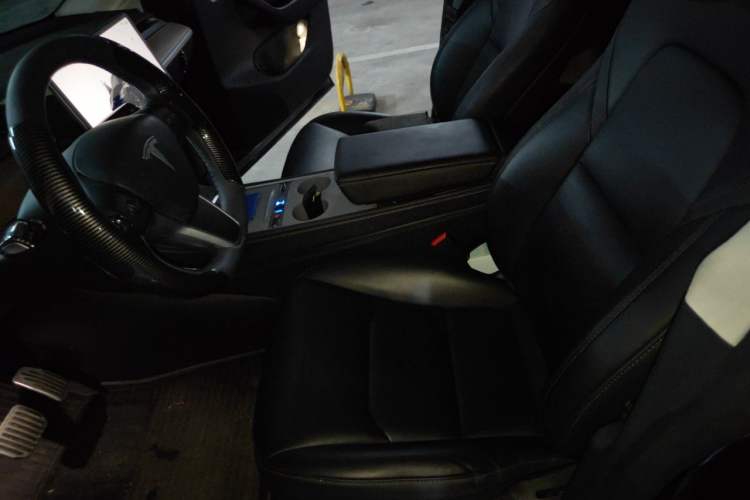 Used Tesla Model Y 2022 Rear-Wheel-Drive Version Left Front Seat