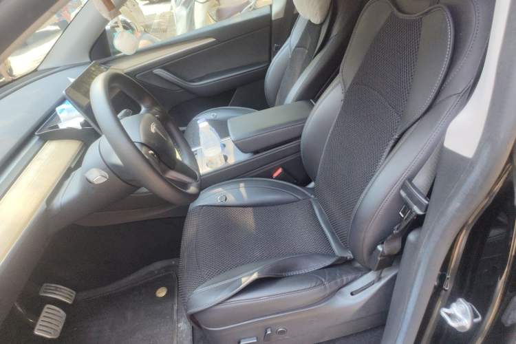 Used Tesla Model Y 2022 Performance High-Performance All-Wheel-Drive Version Left Front Seat