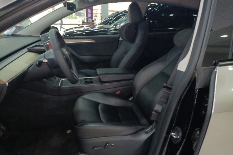 Used Tesla Model Y 2022 Revised Version Long-Range All-Wheel Drive Left Front Seat