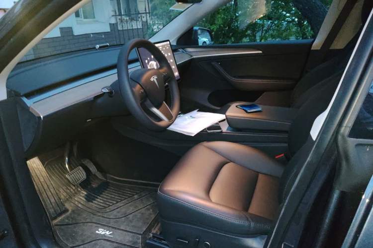 Used Tesla Model Y 2022 Revised Version Long-Range All-Wheel Drive Left Front Seat