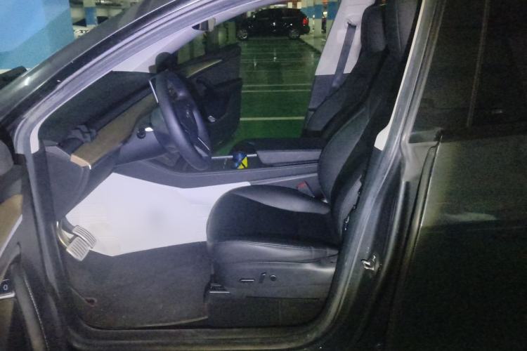 Used Tesla Model Y 2022 Performance High-Performance All-Wheel-Drive Version Left Front Seat