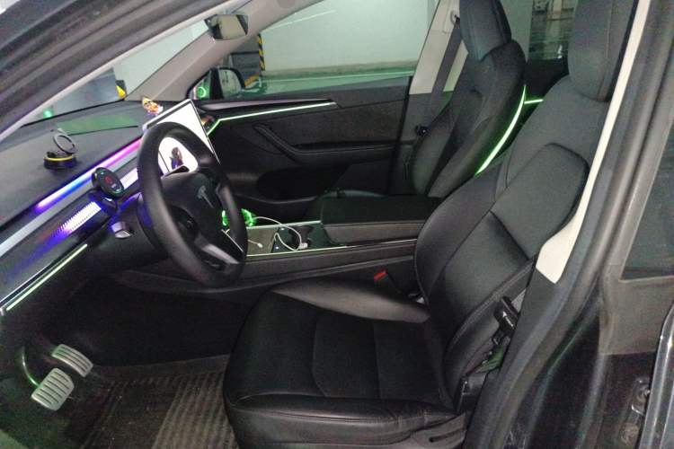 Used Tesla Model Y 2022 Performance High-Performance All-Wheel-Drive Version Left Front Seat