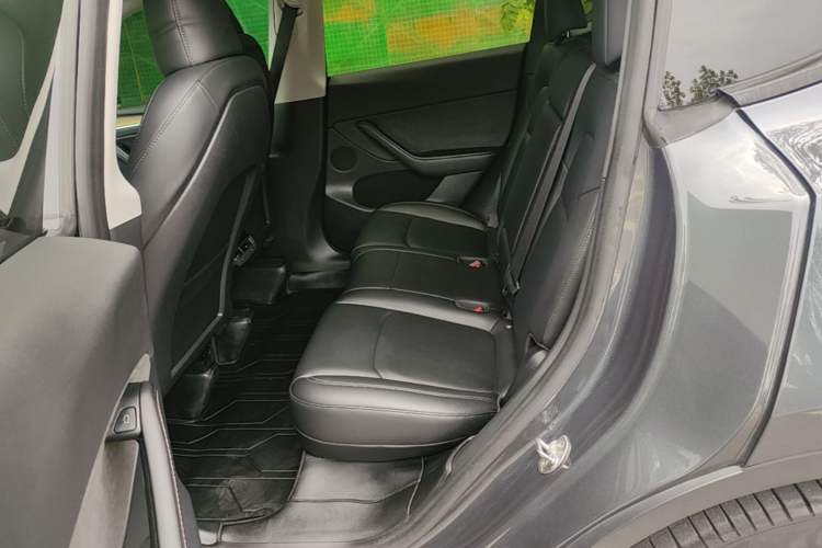 Used Tesla Model Y 2022 Revised Version Rear-Wheel Drive Left Rear Seat