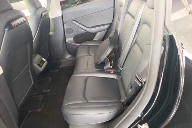 Used Tesla Model Y 2022 Revised Version Rear-Wheel Drive Left Rear Seat