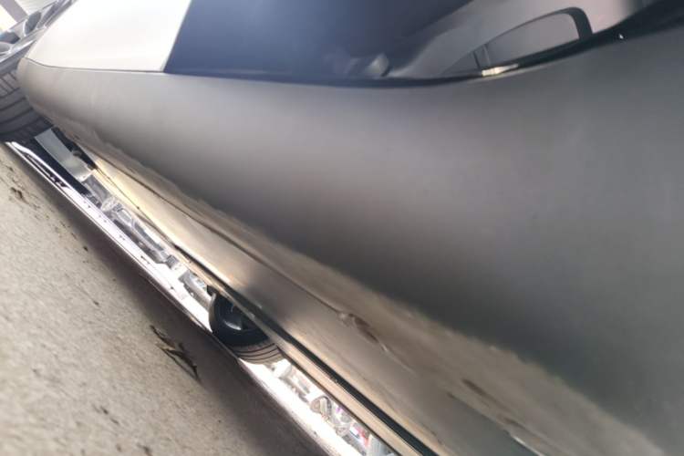 Used Tesla Model Y 2022 Rear-Wheel-Drive Version Left Side Sill