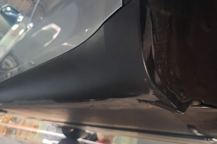 Used Tesla Model Y 2022 Revised Version Rear-Wheel Drive Left Side Sill