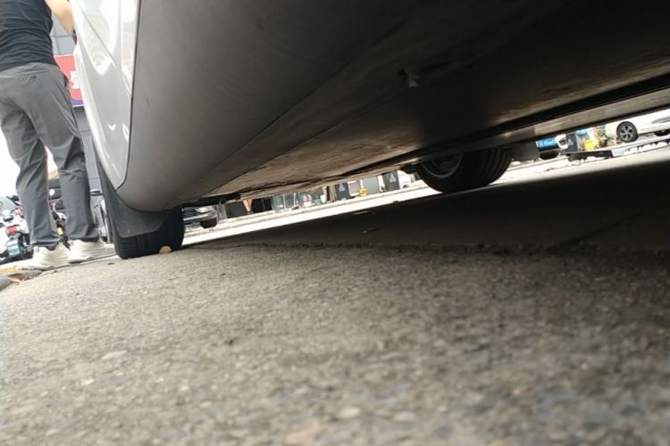 Used Tesla Model Y 2022 Rear-Wheel-Drive Version Left Side Sill