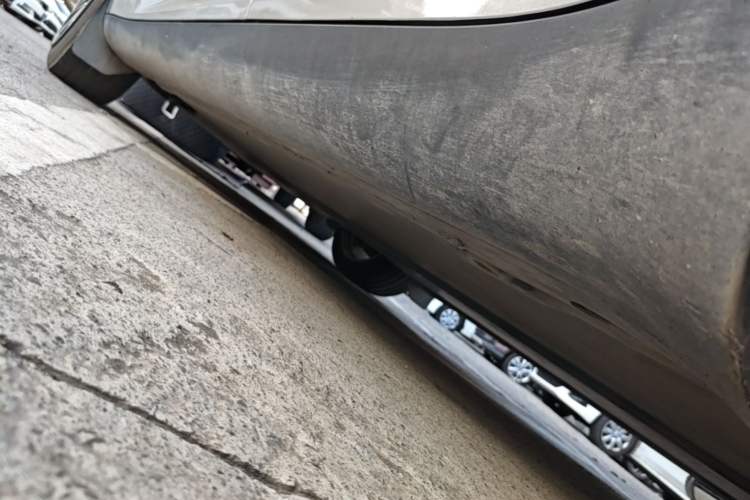Used Tesla Model Y 2022 Revised Version Rear-Wheel Drive Left Side Sill