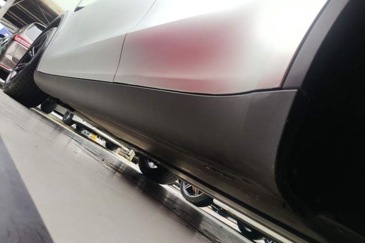 Used Tesla Model Y 2022 Revised Version Rear-Wheel Drive Left Side Sill