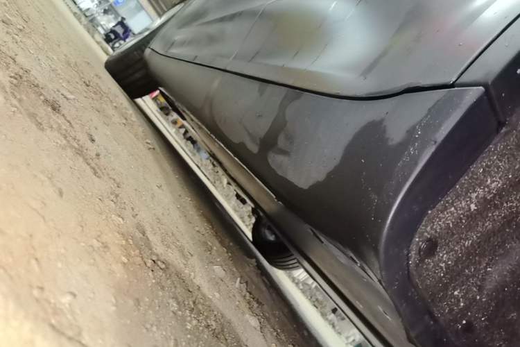 Used Tesla Model Y 2022 Rear-Wheel-Drive Version Left Side Sill