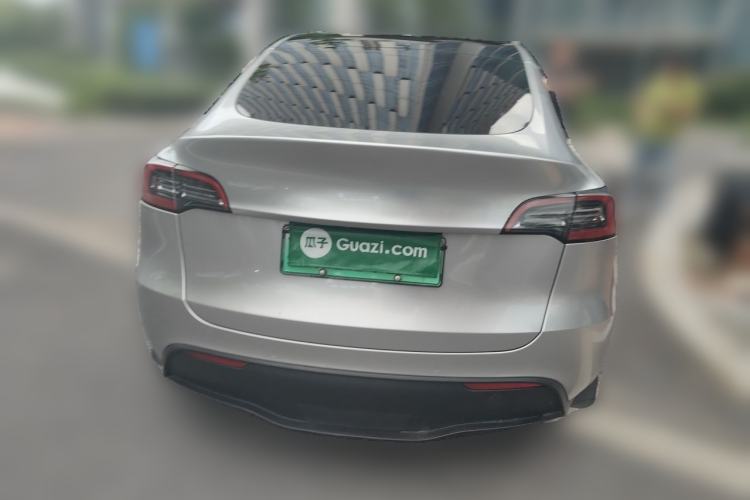 Used Tesla Model Y 2022 Long-Range All-Wheel-Drive Version Rear