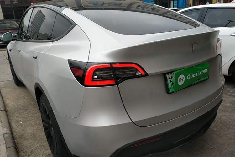 Used Tesla Model Y 2022 Rear-Wheel-Drive Version Rear Left 45 Deg