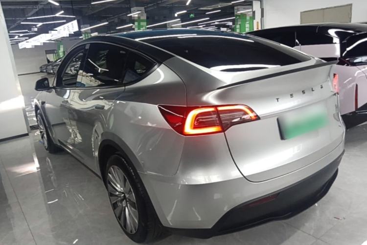 Used Tesla Model Y 2022 Rear-Wheel-Drive Version Rear Left 45 Deg