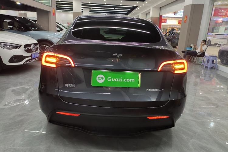Used Tesla Model Y 2022 Long-Range All-Wheel-Drive Version Rear