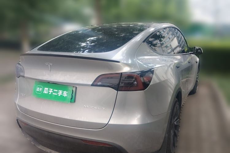 Used Tesla Model Y 2022 Long-Range All-Wheel-Drive Version Rear Right 45 Deg