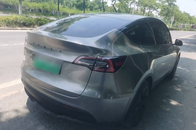 Used Tesla Model Y 2022 Rear-Wheel-Drive Version Rear Right 45 Deg