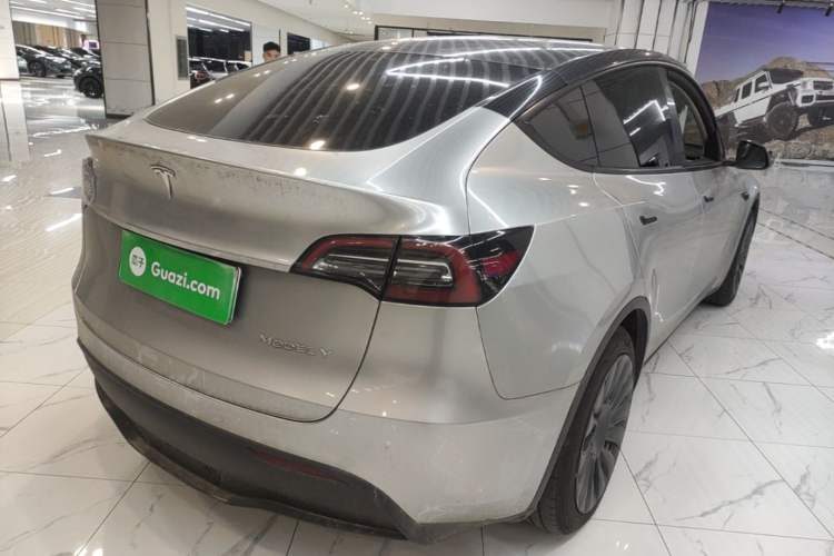 Used Tesla Model Y 2022 Rear-Wheel-Drive Version Rear Right 45 Deg