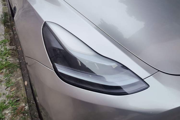 Used Tesla Model Y 2022 Performance High-Performance All-Wheel-Drive Version Right Front Headlight