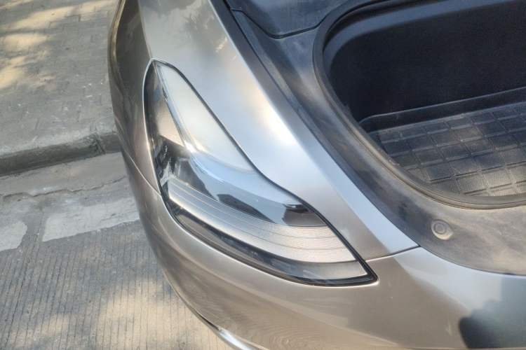 Used Tesla Model Y 2022 Performance High-Performance All-Wheel-Drive Version Right Front Headlight