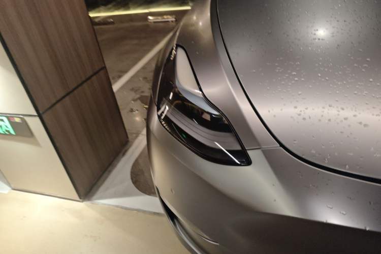 Used Tesla Model Y 2022 Revised Version Long-Range All-Wheel Drive Right Front Headlight