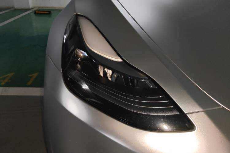 Used Tesla Model Y 2022 Revised Version Rear-Wheel Drive Right Front Headlight