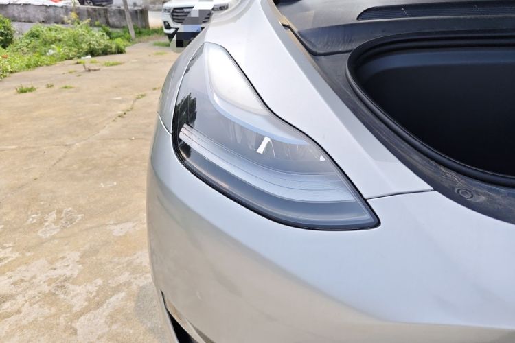 Used Tesla Model Y 2022 Performance High-Performance All-Wheel-Drive Version Right Front Headlight