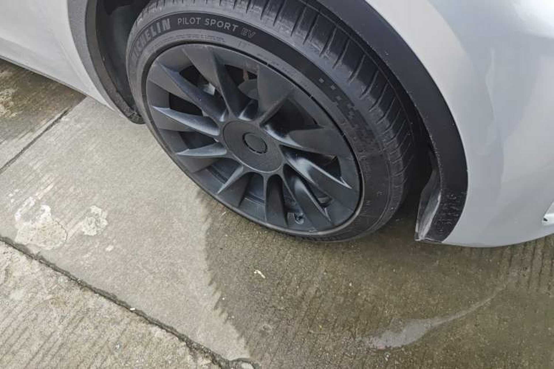 Used Tesla Model Y 2022 Revised Version Rear-Wheel Drive Right Front Wheel Hub