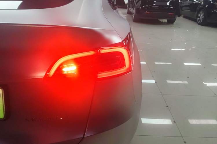 Used Tesla Model Y 2022 Revised Version Rear-Wheel Drive Right Rear Taillight