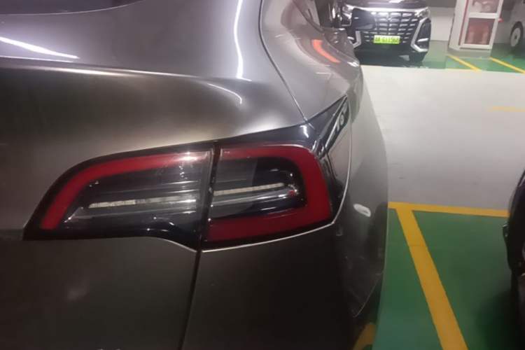 Used Tesla Model Y 2022 Revised Version Long-Range All-Wheel Drive Right Rear Taillight