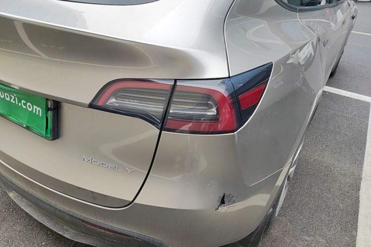 Used Tesla Model Y 2022 Revised Version Rear-Wheel Drive Right Rear Taillight