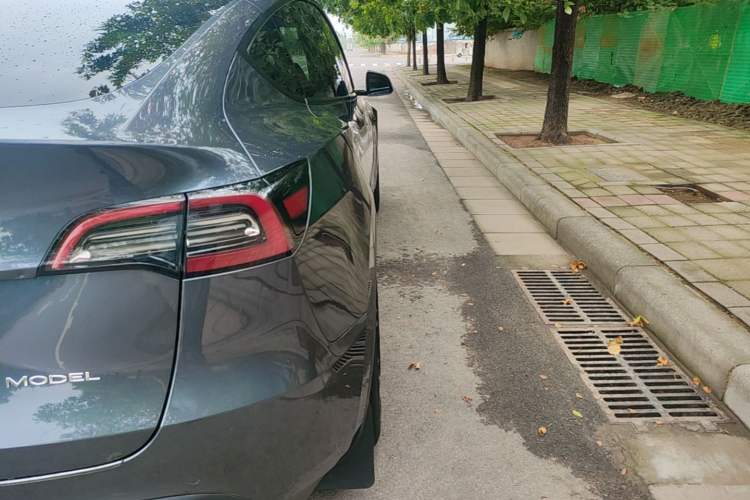Used Tesla Model Y 2022 Revised Version Rear-Wheel Drive Right Rear Taillight