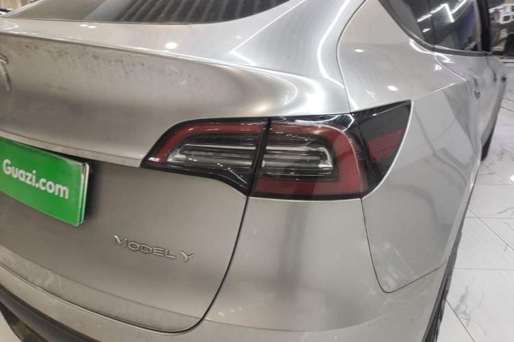 Used Tesla Model Y 2022 Rear-Wheel-Drive Version Right Rear Taillight