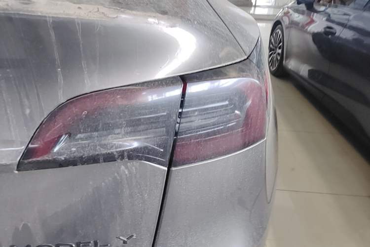 Used Tesla Model Y 2022 Revised Version Rear-Wheel Drive Right Rear Taillight