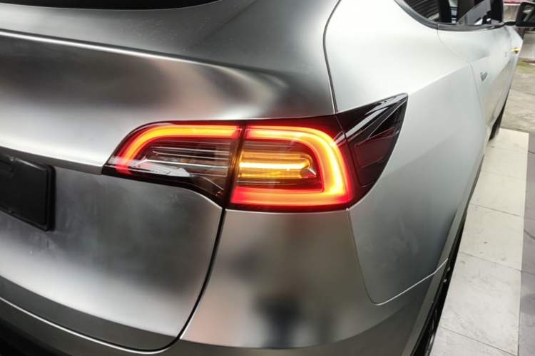 Used Tesla Model Y 2022 Revised Version Rear-Wheel Drive Right Rear Taillight