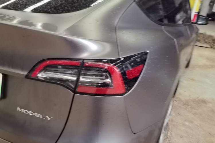 Used Tesla Model Y 2022 Rear-Wheel-Drive Version Right Rear Taillight