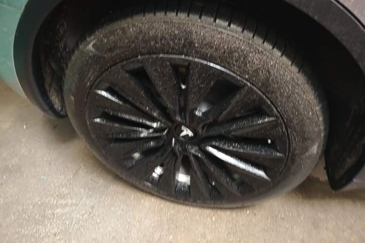 Used Tesla Model Y 2022 Revised Version Rear-Wheel Drive Right Rear Wheel Hub