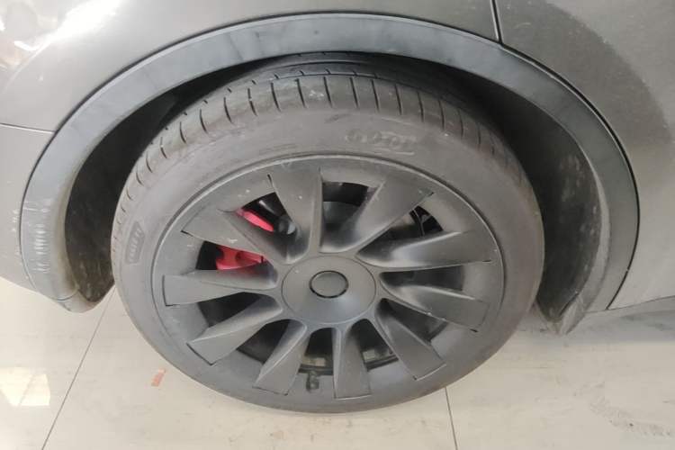 Used Tesla Model Y 2022 Revised Version Rear-Wheel Drive Right Rear Wheel Hub