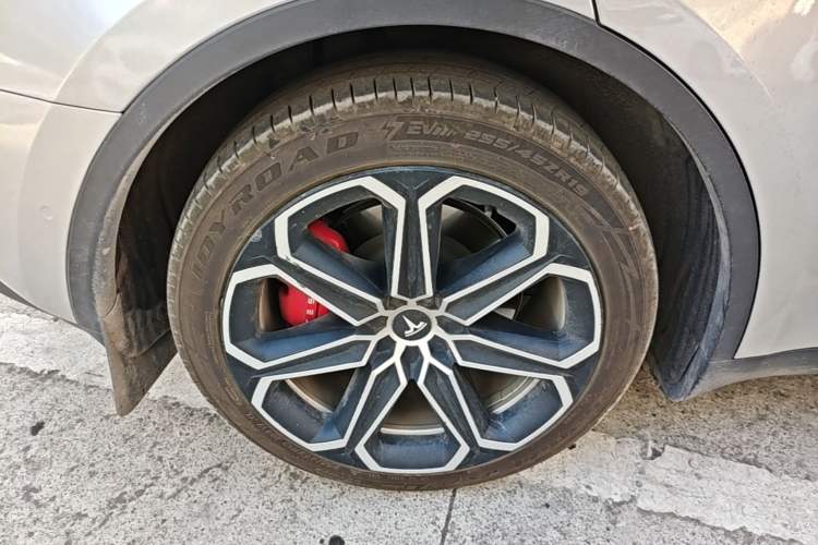 Used Tesla Model Y 2022 Revised Version Rear-Wheel Drive Right Rear Wheel Hub