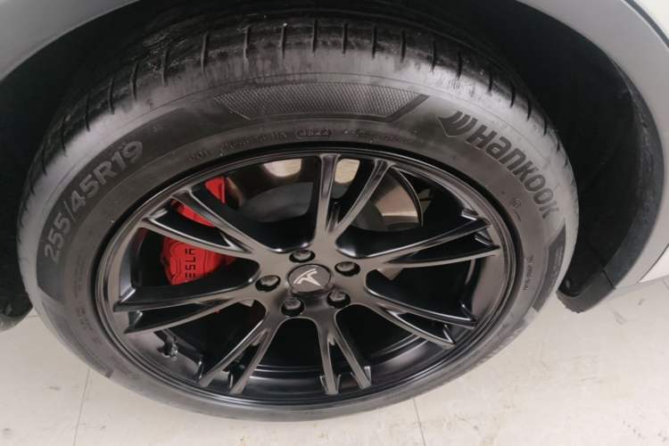 Used Tesla Model Y 2022 Revised Version Rear-Wheel Drive Right Rear Wheel Hub