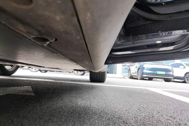 Used Tesla Model Y 2022 Revised Version Rear-Wheel Drive Right Side Sill
